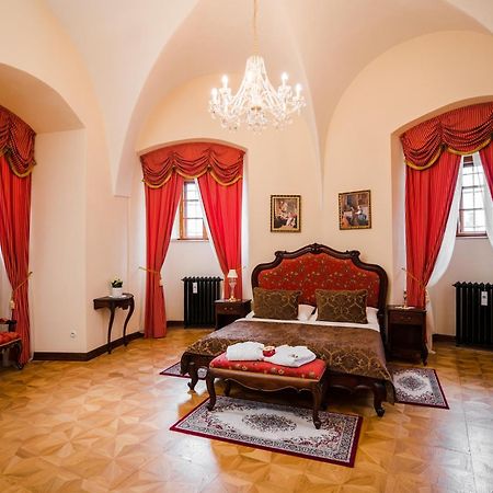 Galicia Nueva, Castle Hotel Lučenec Εξωτερικό φωτογραφία