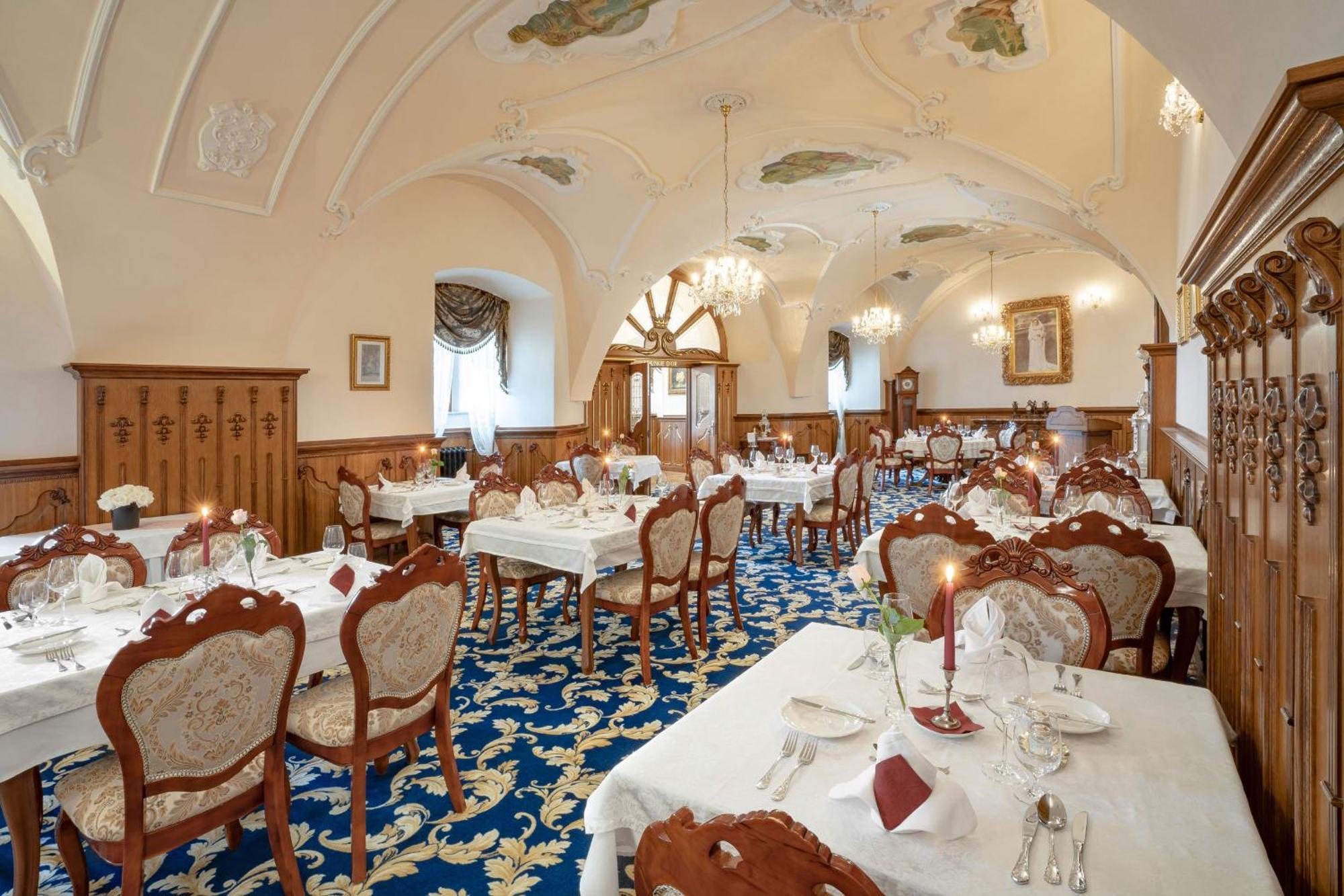 Galicia Nueva, Castle Hotel Lučenec Εξωτερικό φωτογραφία