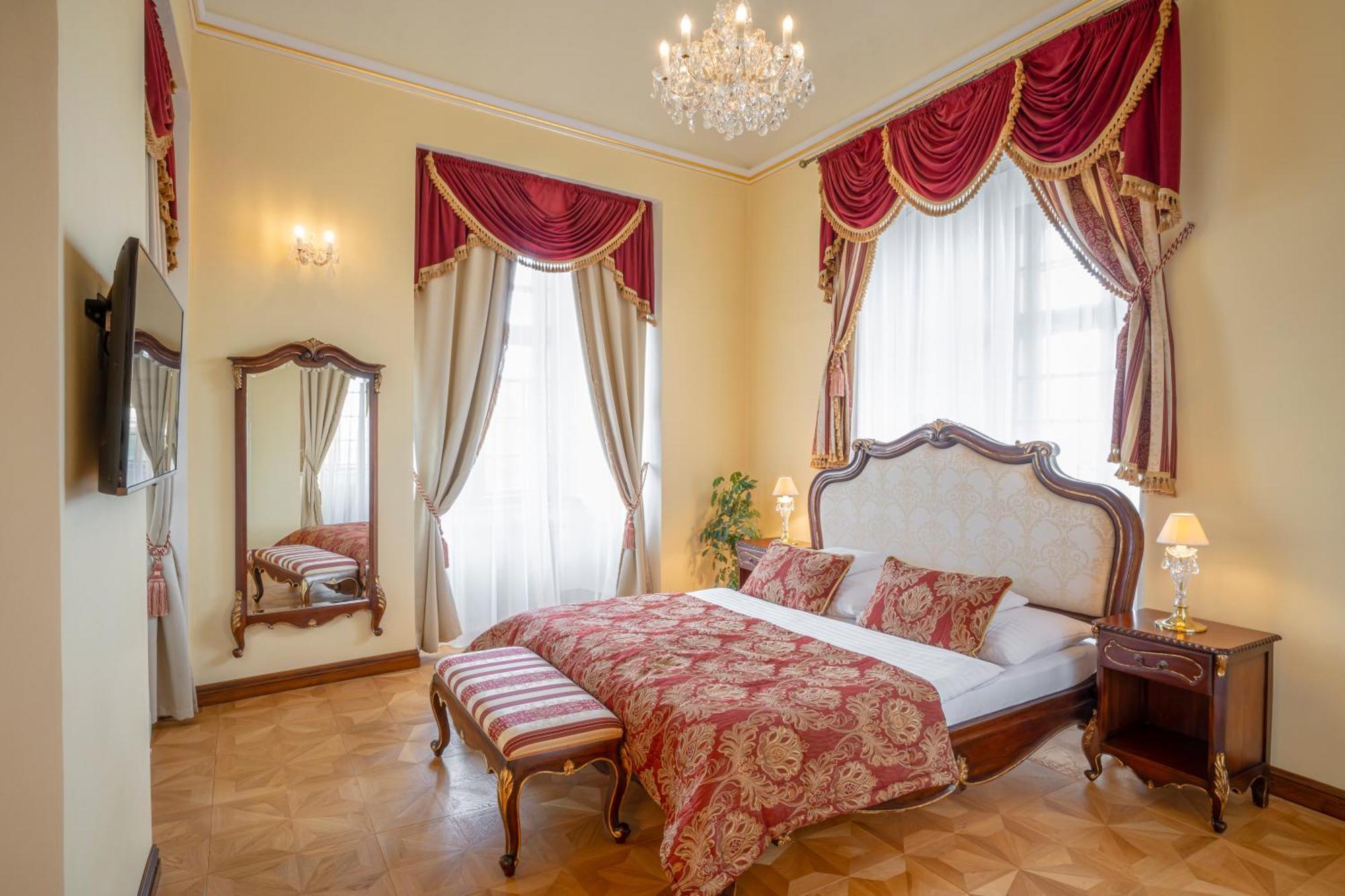 Galicia Nueva, Castle Hotel Lučenec Εξωτερικό φωτογραφία